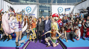 COLOGNE, GERMANY - AUGUST 05: Brigitte Zypries, Juergen Roters and Angelica Schwall-Dueren during the opening of the Gamescom 2015 gaming trade fair on August 5, 2015 in Cologne, Germany. Gamescom is the world's largest digital gaming trade fair and will be open to the public from August 6-9. (Photo by Franziska Krug/Getty Images)
