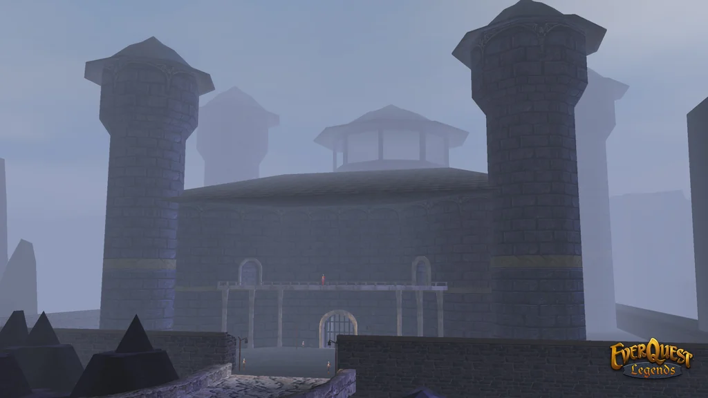 Schlossfront mit zwei steinernen Türmen im Nebel bei Lake Nerius