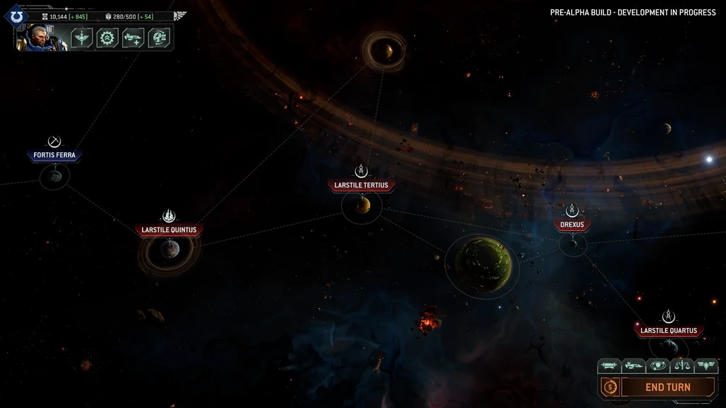 Die galaktische Kampagnenkarte von Total War WARHAMMER 40,000 zeigt mehrere Planeten und Routen